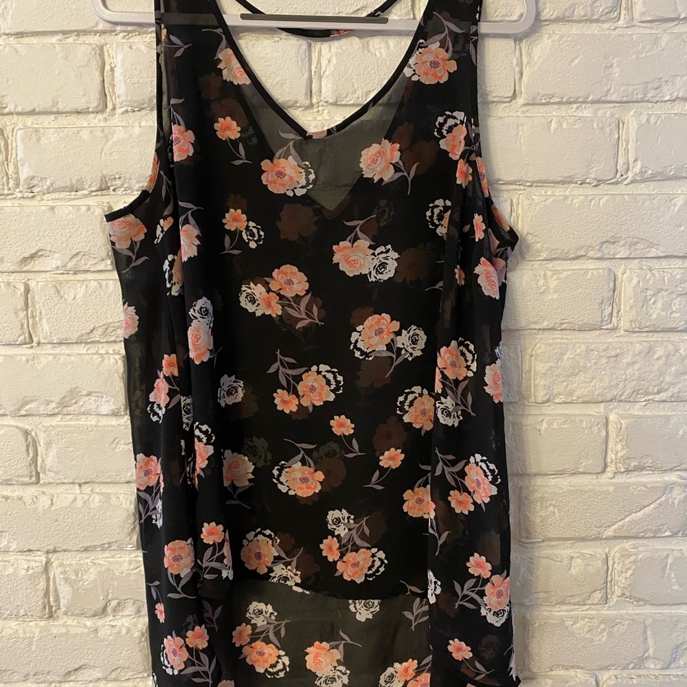 Plus size Floral Sheer Sleeveless Top